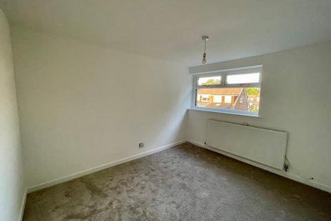 3 bedroom detached house to rent, Longhirst Close, Bolton, BL1