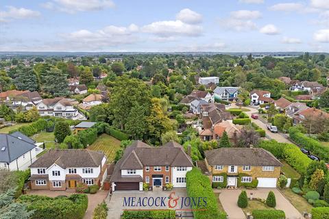 6 bedroom detached house for sale, Hillwood Grove, Hutton Mount, Brentwood