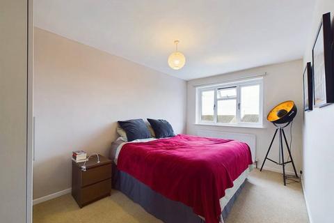 3 bedroom semi-detached house for sale, Kenwood Avenue, Worcester, Worcestershire, WR4