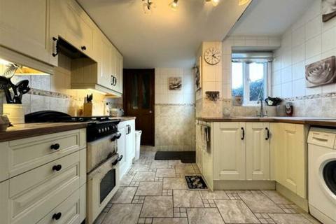 4 bedroom terraced house for sale, Beccles Road, Lowestoft