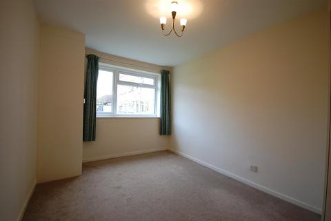 2 bedroom house to rent, Lonsdale Close, Pinner HA5