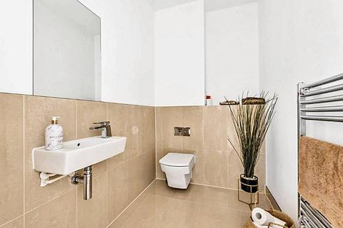 10 Cornell Gardens, Barnet, EN4 8FS