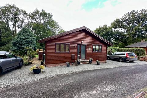 3 bedroom bungalow for sale, 15 Bryniau, Brithdir, Dolgellau, LL40 2TY