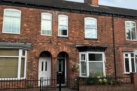 3 bedroom terraced house for sale, Main Street, Willerby