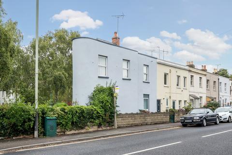 2 bedroom terraced house for sale, Shurdington Road, Gloucestershire GL53