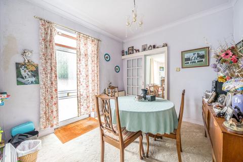 2 bedroom terraced house for sale, Shurdington Road, Gloucestershire GL53