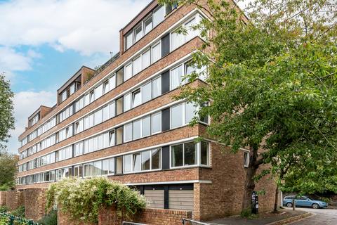 271 High Kingsdown, Bristol, BS2 8DF