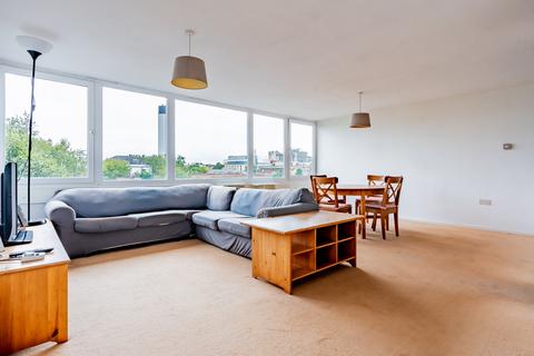 271 High Kingsdown, Bristol, BS2 8DF