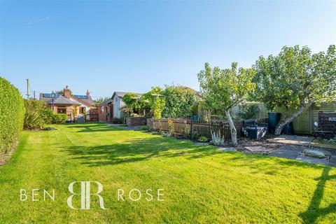 3 bedroom detached bungalow for sale, Knoll Lane, Preston PR4