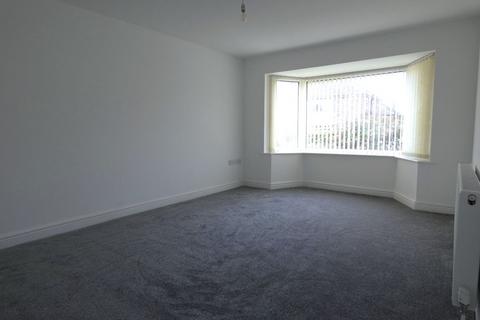 2 bedroom bungalow to rent, Birkenshaw BD11