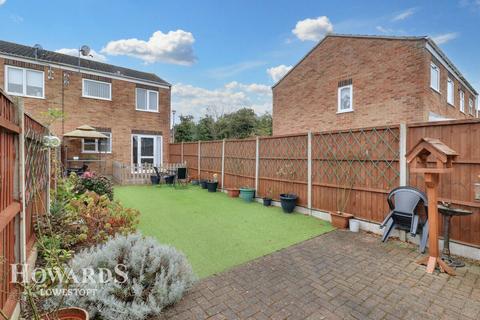 2 bedroom end of terrace house for sale, Daffodil Walk, Lowestoft