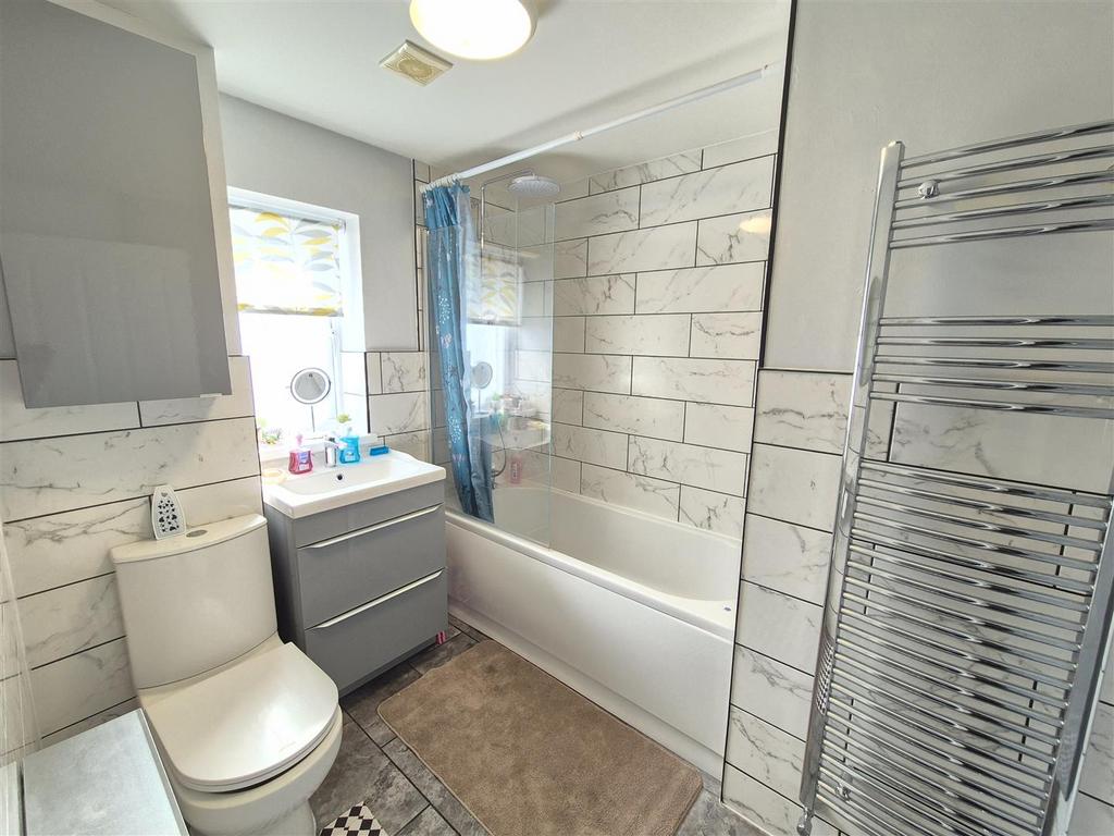 John Cooper Way, Coalville LE67 4 bed detached house for sale £345,000