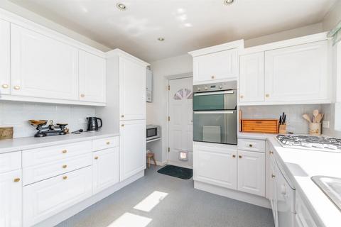 2 bedroom detached bungalow for sale, St. Martins Avenue, Otley LS21