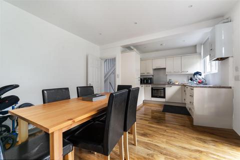 26 Addiscombe Avenue, Croydon, CR0 6LH