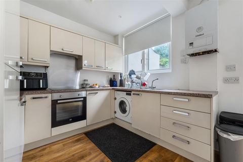 26 Addiscombe Avenue, Croydon, CR0 6LH