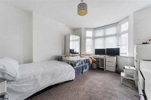26 Addiscombe Avenue, Croydon, CR0 6LH