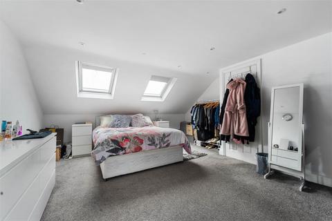 26 Addiscombe Avenue, Croydon, CR0 6LH