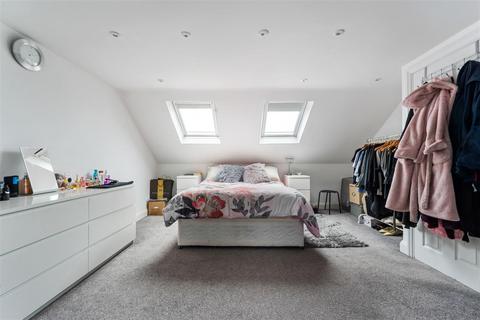 26 Addiscombe Avenue, Croydon, CR0 6LH