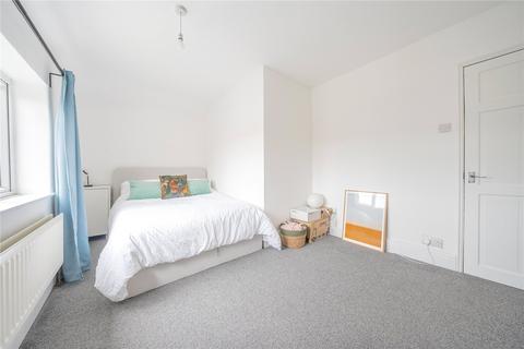 5 Croft Drive, Bramham, Wetherby, LS23 6RJ