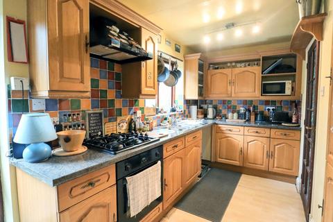 3 bedroom townhouse for sale, Willow Close, Uppingham LE15