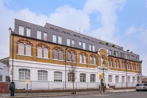 2 bedroom flat to rent, Canterbury Road, Maida Vale, London, NW6