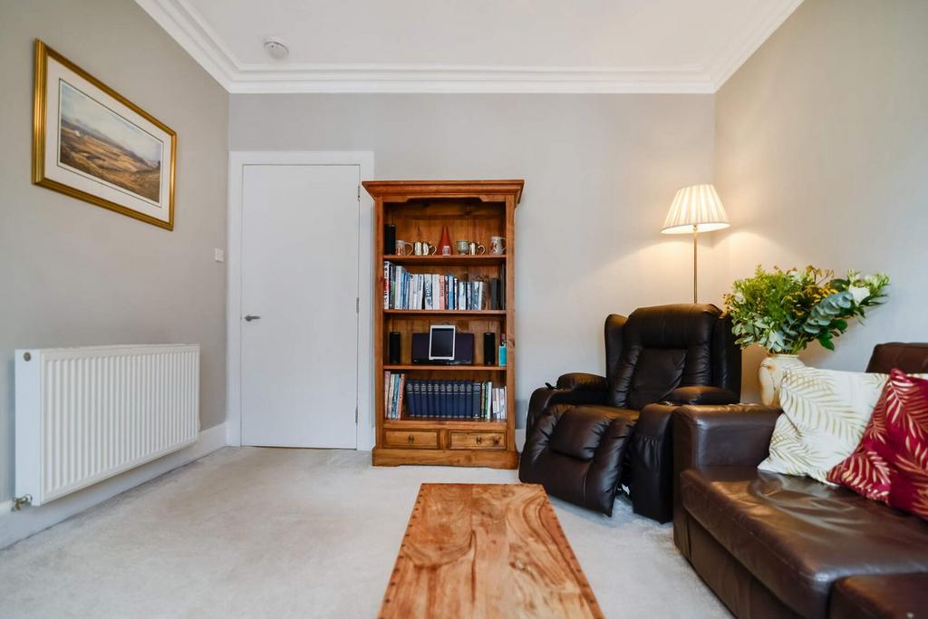 Bridgend, Dunblane, FK15 2 bed duplex for sale £155,000