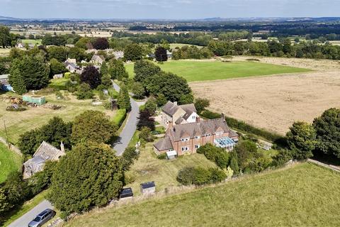 3 bedroom semi-detached house for sale, 1 Triangle Cottages, Donnington