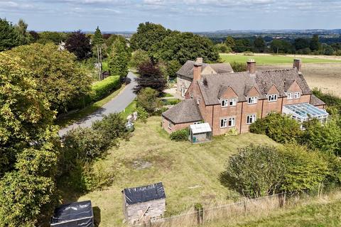 3 bedroom semi-detached house for sale, 1 Triangle Cottages, Donnington