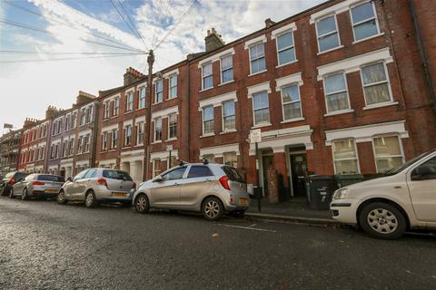 2 bedroom flat to rent, Northlands Street