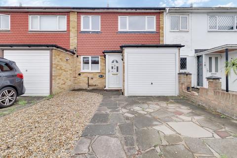 3 bedroom terraced house for sale, Frederick Road, Rainham RM13