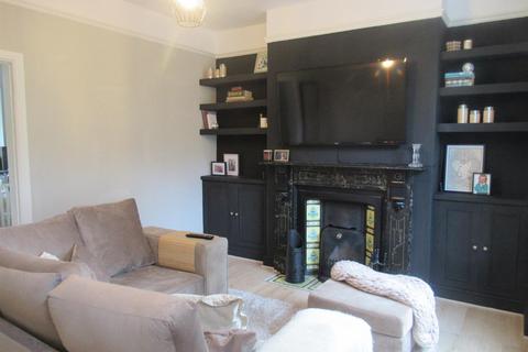 2 bedroom terraced house to rent, Claremont Street, Leeds LS26