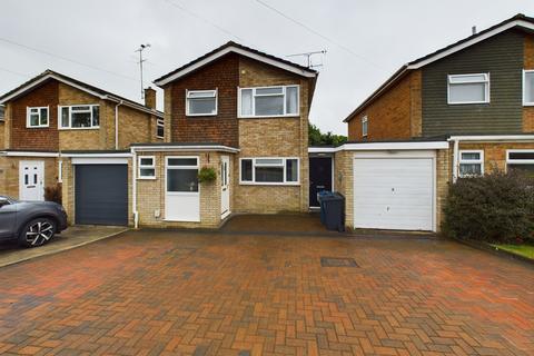 4 bedroom detached house for sale, St. Margarets Grove, Great Kingshill, Buckinghamshire,