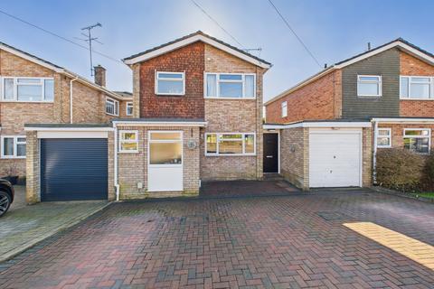 4 bedroom detached house for sale, St. Margarets Grove, Great Kingshill,