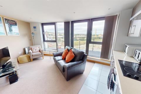 1 bedroom duplex for sale, Salts Mill Road, Shipley