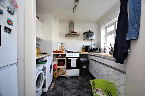 2 bedroom end of terrace house to rent, Columbia Walk, Durrington, Worthing, West Sussex, BN13