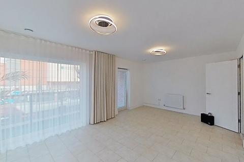 3 bedroom flat to rent, Ocean Drive, Edinburgh, EH6