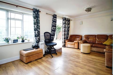 21 Vicarage Close, Erith, DA8 1ET