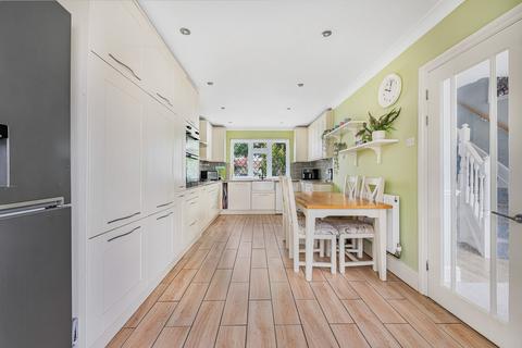 26 Kent Close, Staines-upon-thames, TW18 1PL