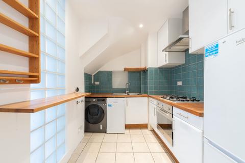 3 bedroom apartment to rent, Haverstock Hill, London, NW3