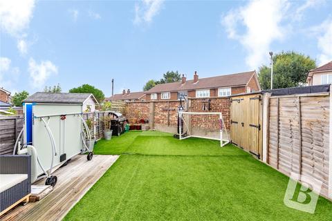 30 Firbank Road, Collier Row, Romford, RM5 2TR