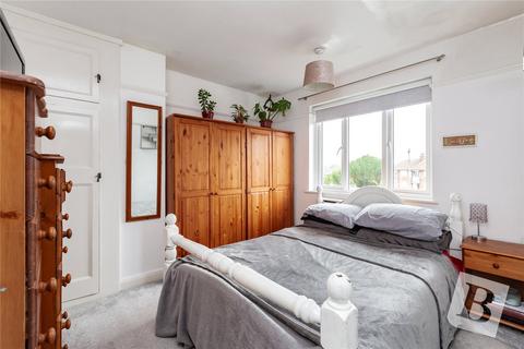 30 Firbank Road, Collier Row, Romford, RM5 2TR