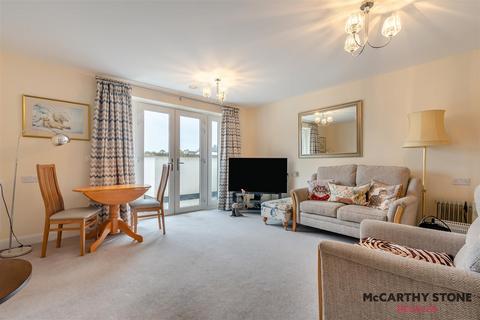 2 bedroom apartment for sale, Chesterton Court, Railway Road, Ilkley