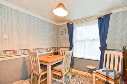 2 bedroom end of terrace house for sale, Newport PO30