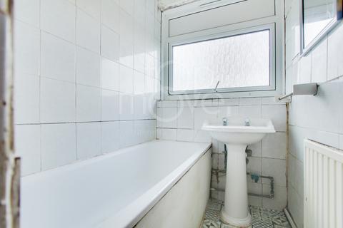 3 bedroom flat for sale, Angelina House, Goldsmith Road, Peckam, SE15