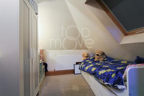 1a Leafy Oak Road, London, SE12 9RS