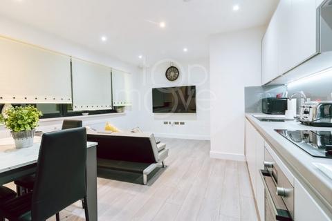 undefined, Banstead Road, Purley, CR8