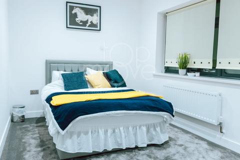 undefined, Banstead Road, Purley, CR8