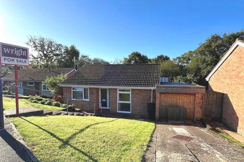 2 bedroom detached bungalow for sale, Hefford Road, East Cowes