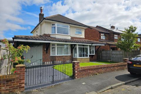 3 bedroom detached house for sale, Burton Avenue, Rainhill, L35