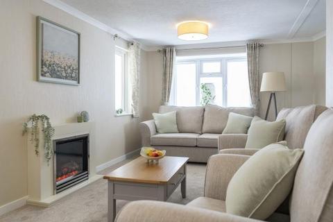 2 bedroom property for sale, Castle Grange Park, Stafford